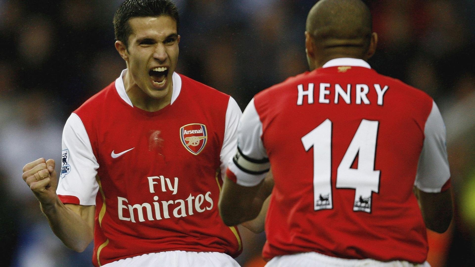 开云体育网站入口-英超裁判报告:本轮争议判罚深度解析,英超裁判主队