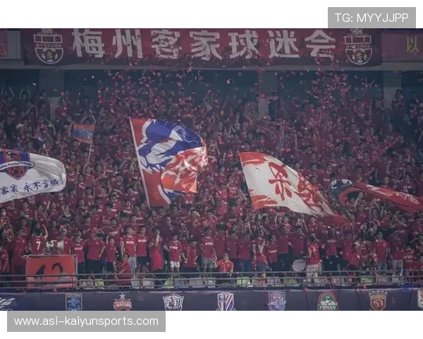 梅州青年球员如何利用降级机会获得上场时间？